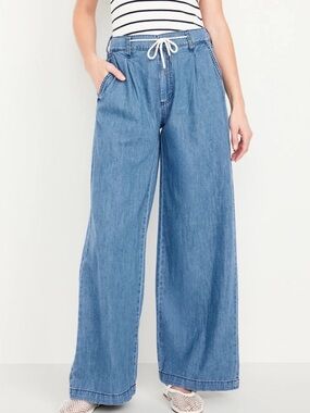 Old Navy Drapey Drawcord Petite Wide Leg Jeans